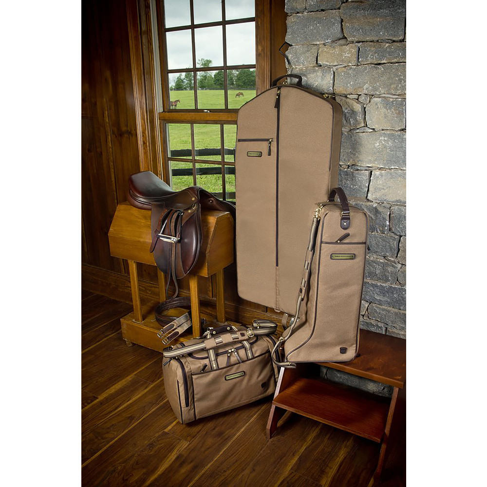 Signature Garment Bag in Light Brown Noble Equestrian